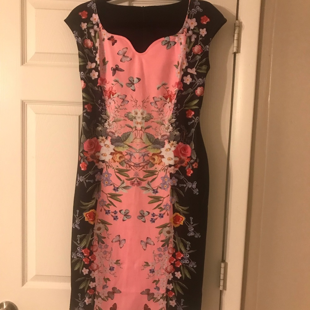 Women’s dresses